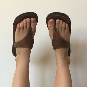 Sanuk Leather Sandals